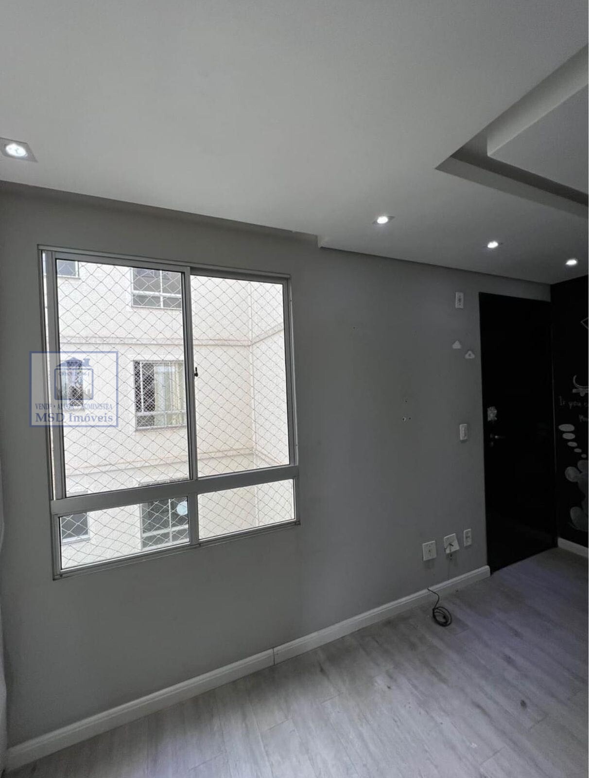 Apartamento à venda com 2 quartos, 42m² - Foto 2