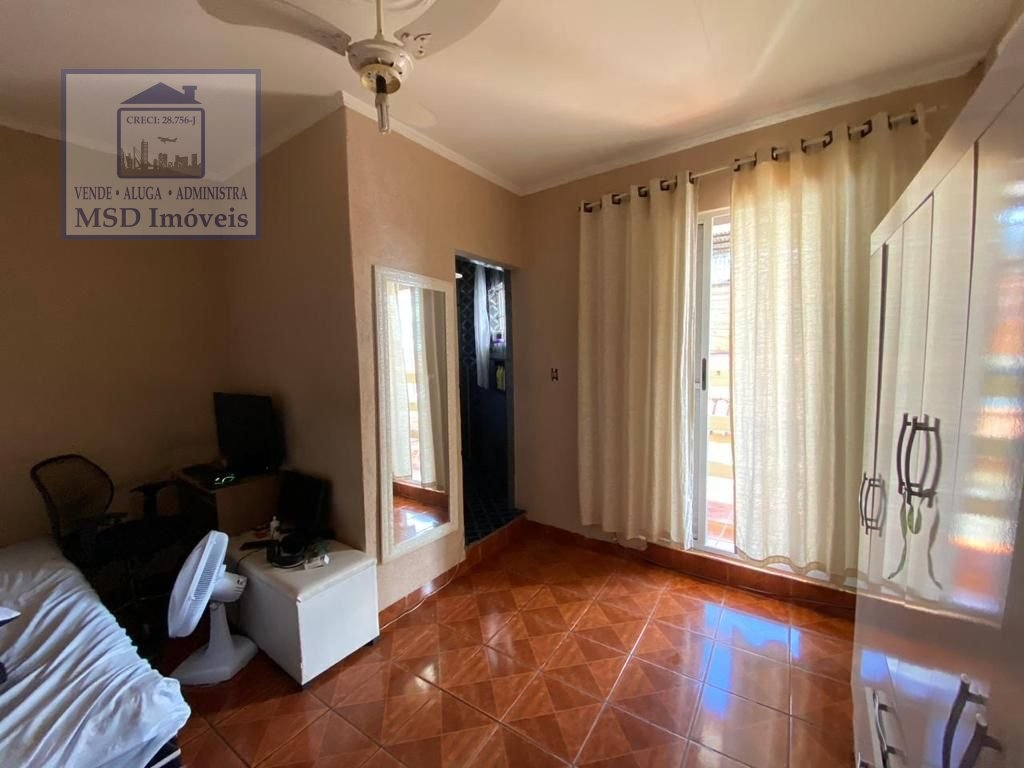 Sobrado à venda com 4 quartos, 200m² - Foto 18