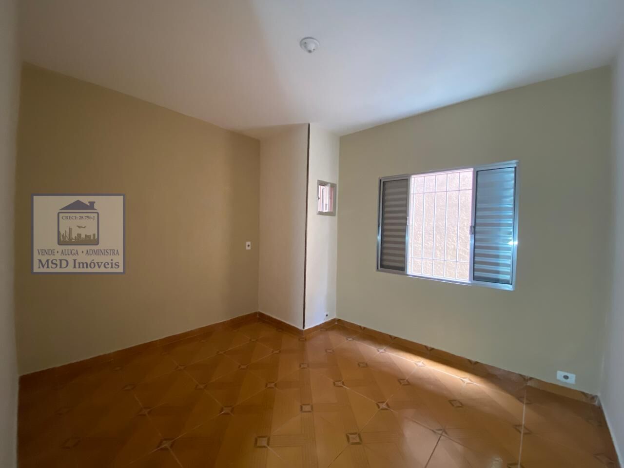 Casa para alugar com 1 quarto, 60m² - Foto 12