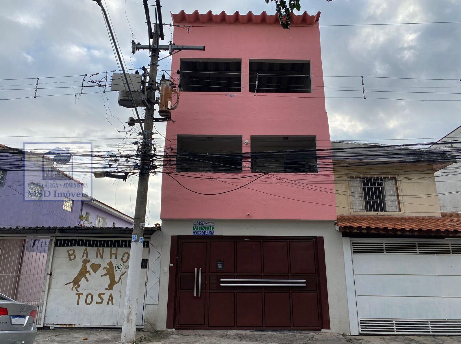 Sobrado à venda com 4 quartos, 300m² - Foto 1