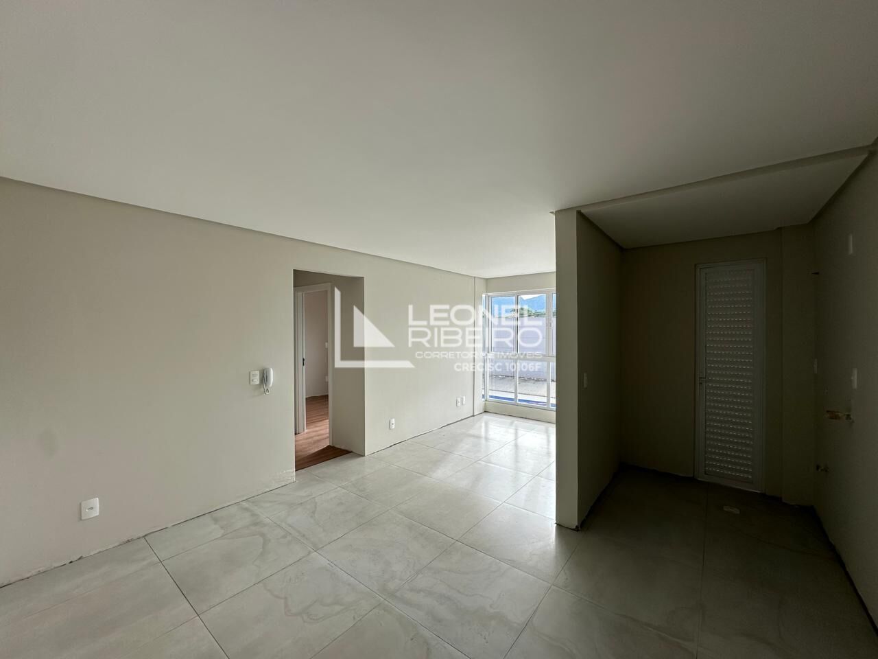 Apartamento com 2 dormitórios à venda, 58,79 m no bairro das Capitais em Timbó-SC. — foto 4