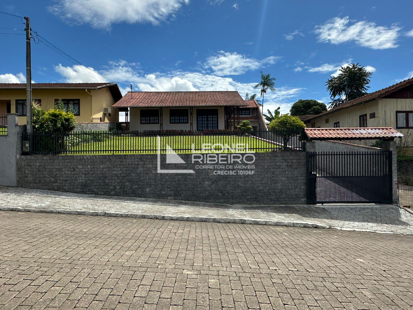 Casa com 3 dormitórios (1 suíte) à venda, 166,87 m no bairro Quintino em Timbó/SC - foto 1