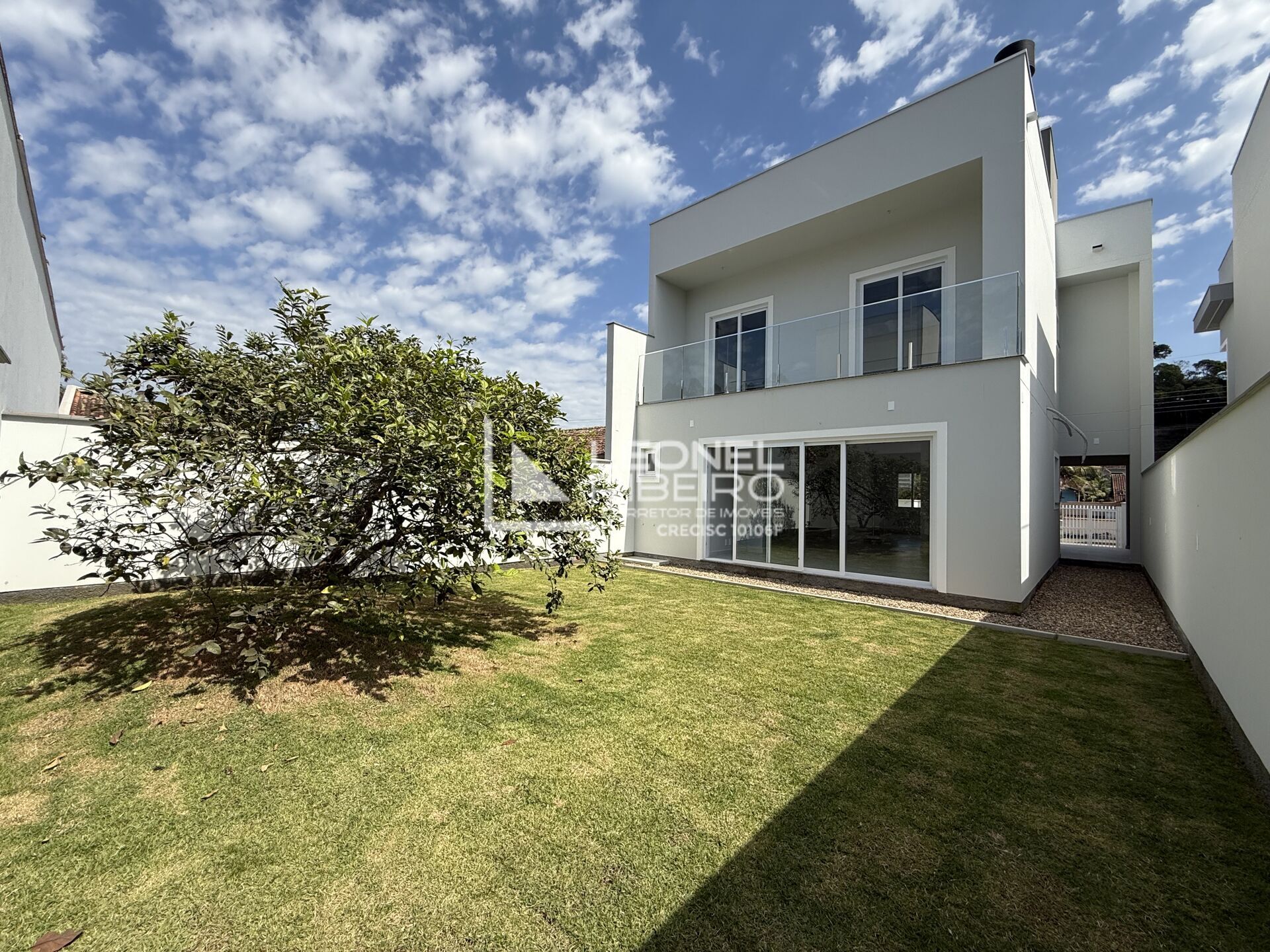 Casa Sobrado com 3 dormitórios (1 suíte) à venda, 139,33 m no bairro das Nações - Timbó/SC — foto 2