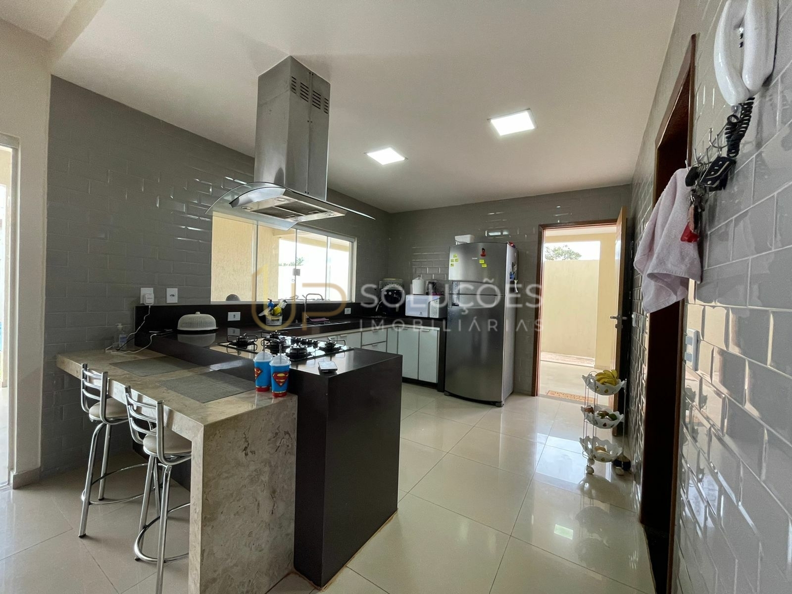 Casa de Condomínio à venda com 4 quartos, 380m² - Foto 12
