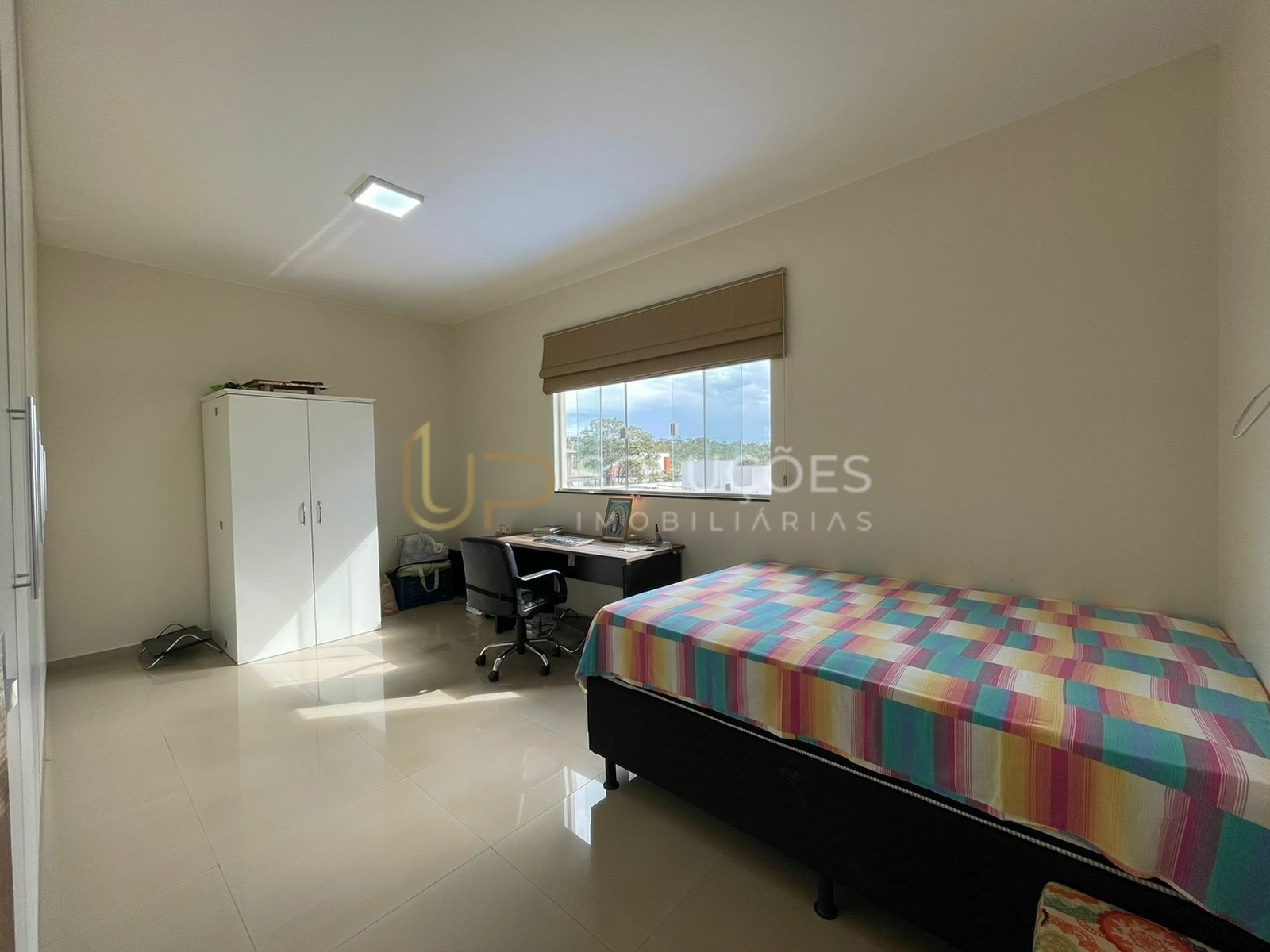 Casa de Condomínio à venda com 4 quartos, 380m² - Foto 27
