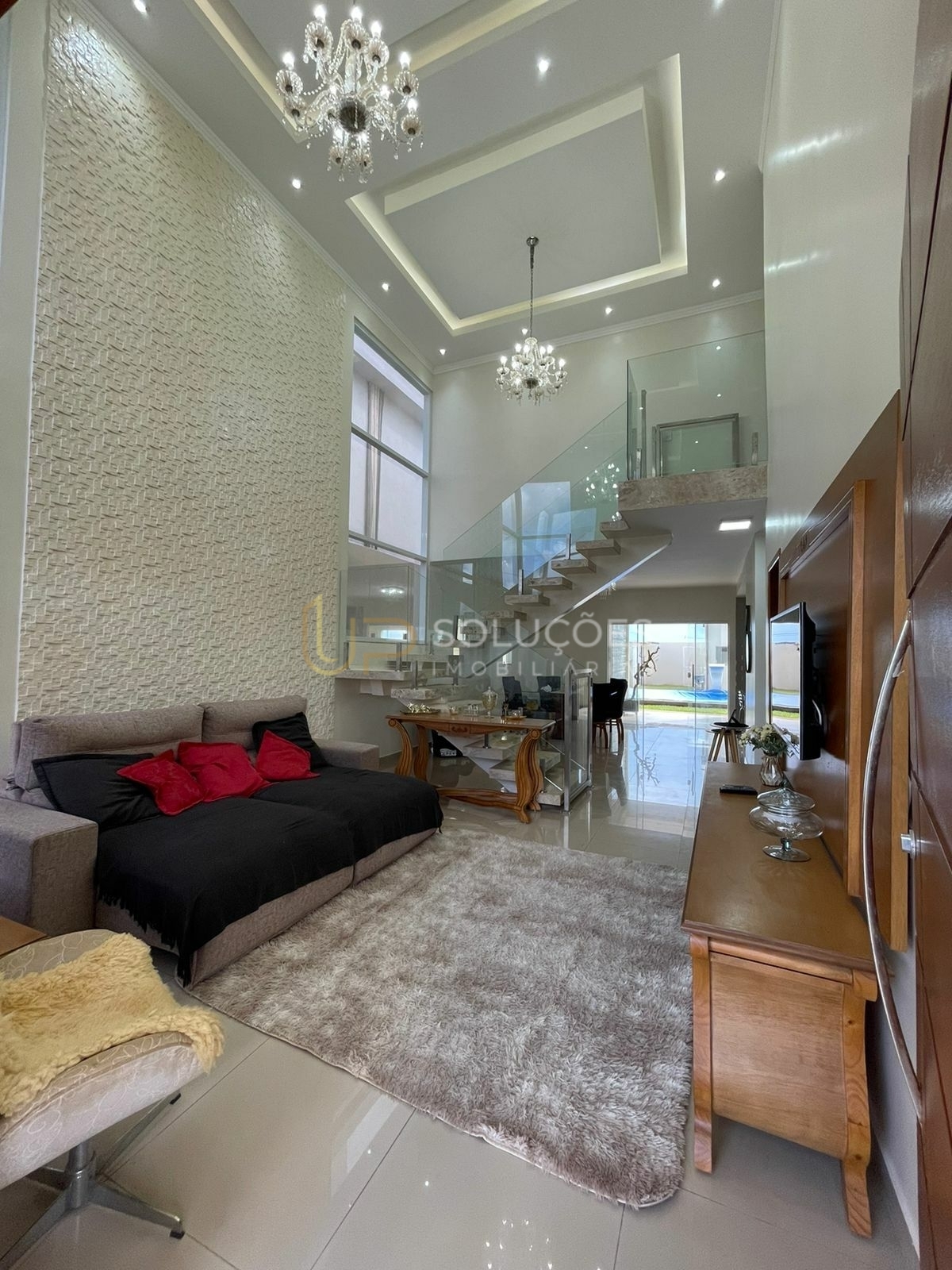 Casa de Condomínio à venda com 4 quartos, 380m² - Foto 4