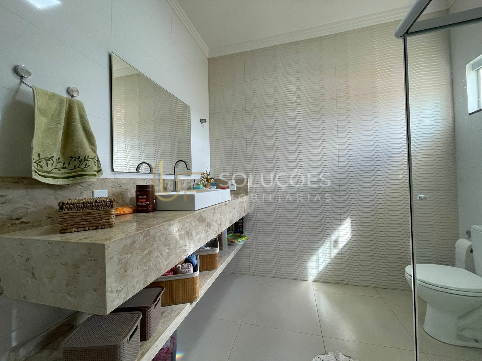 Casa de Condomínio à venda com 4 quartos, 380m² - Foto 24