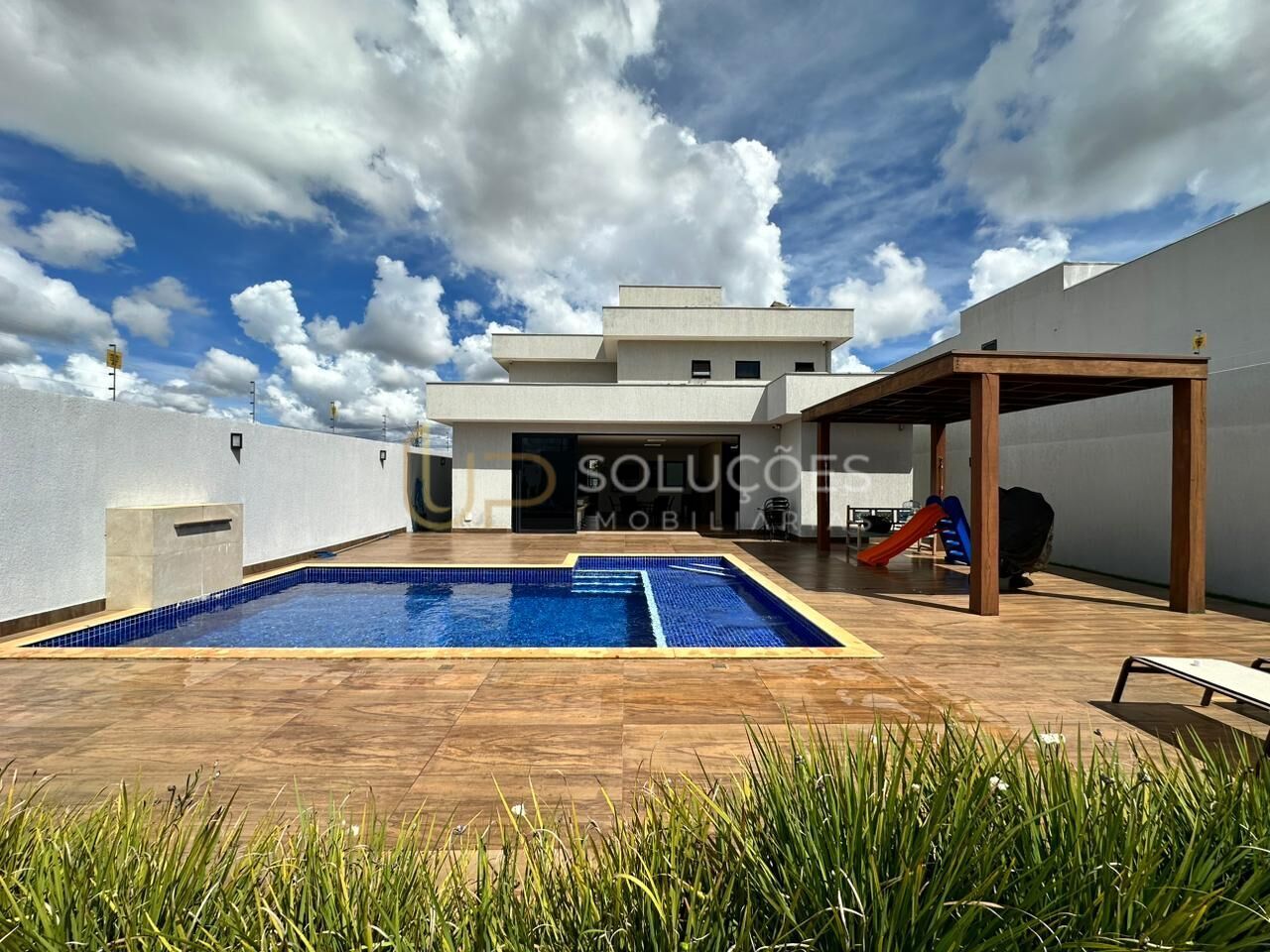 Casa de Condomínio à venda com 4 quartos, 330m² - Foto 42