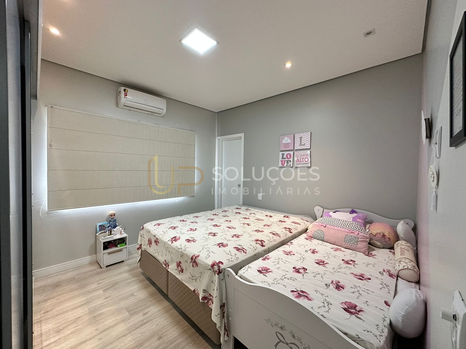 Casa de Condomínio à venda com 4 quartos, 330m² - Foto 30