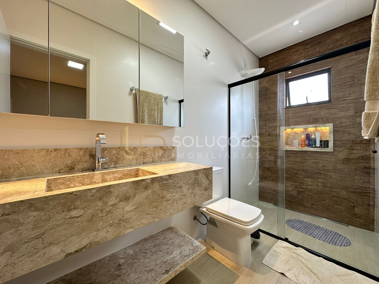 Casa de Condomínio à venda com 4 quartos, 330m² - Foto 32