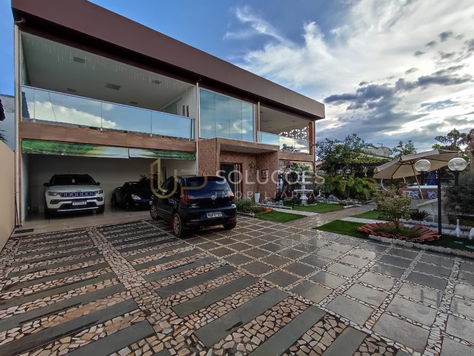 Sobrado, 3 quartos, 350 m² - Foto 1