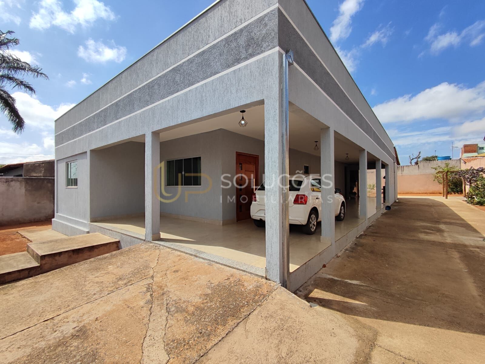 Casa, 3 quartos, 242 m² - Foto 1