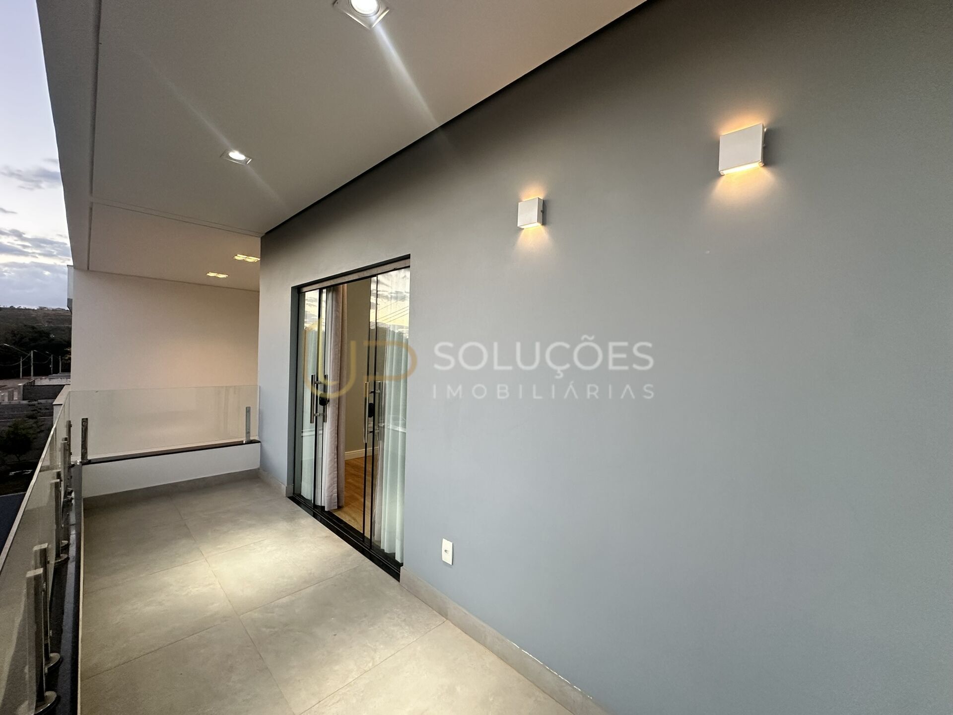 Casa de Condomínio à venda com 4 quartos, 290m² - Foto 35