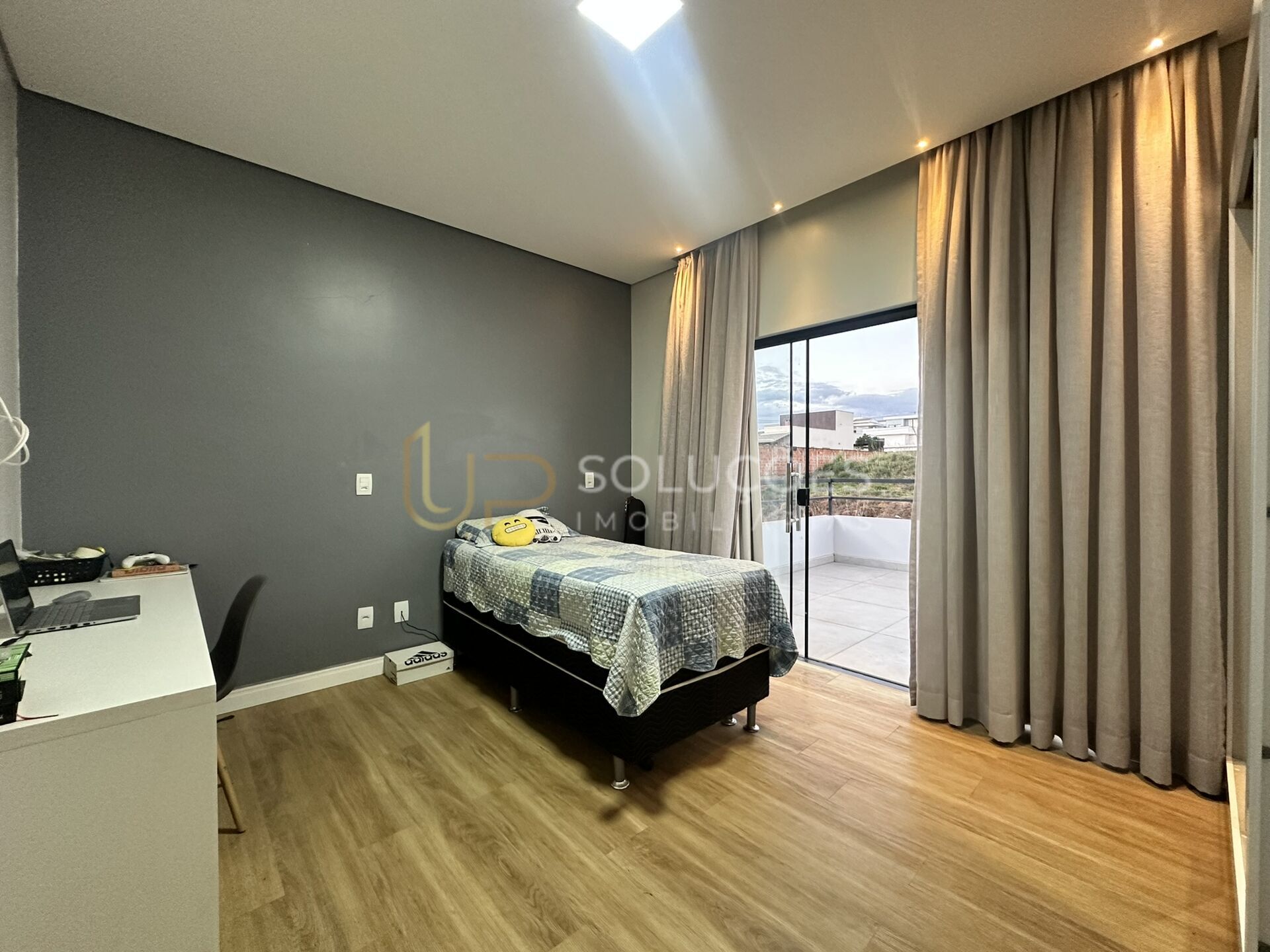 Casa de Condomínio à venda com 4 quartos, 290m² - Foto 27