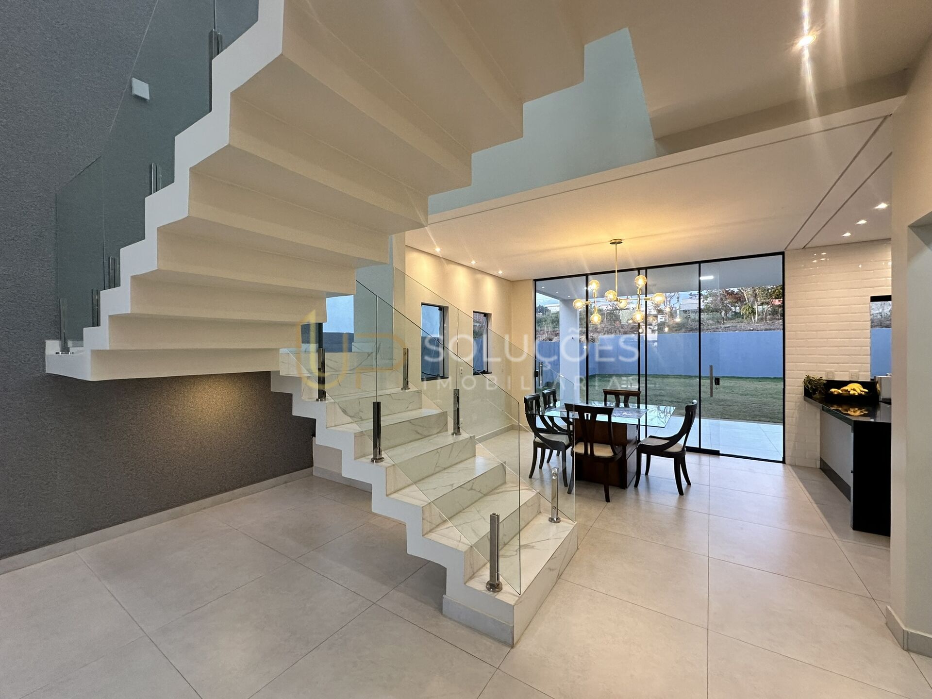 Casa de Condomínio à venda com 4 quartos, 290m² - Foto 7