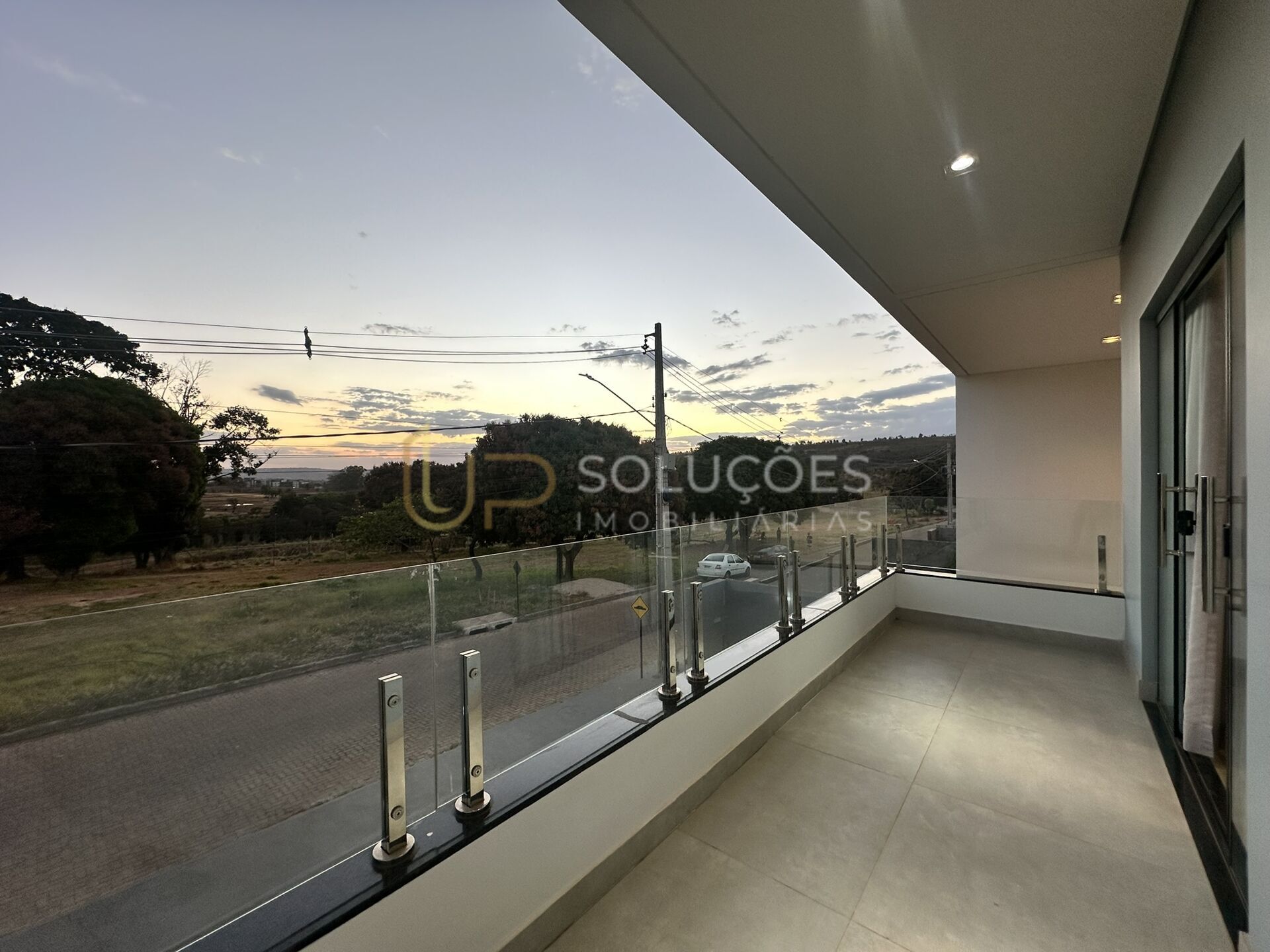 Casa de Condomínio à venda com 4 quartos, 290m² - Foto 34