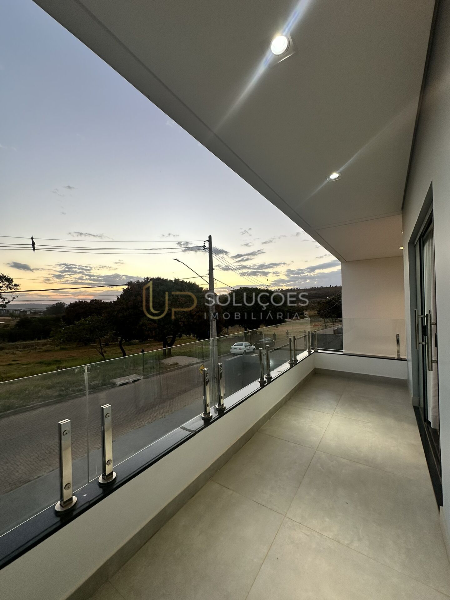 Casa de Condomínio à venda com 4 quartos, 290m² - Foto 36