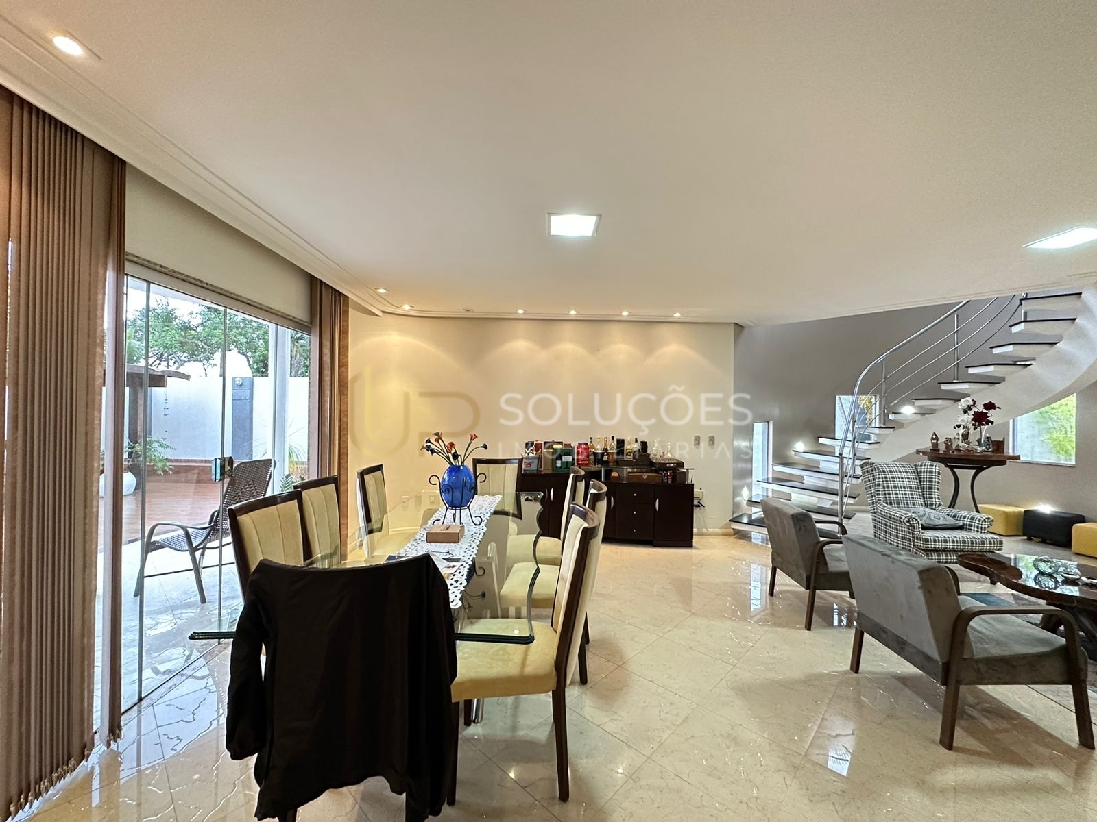 Casa de Condomínio à venda com 4 quartos, 390m² - Foto 34