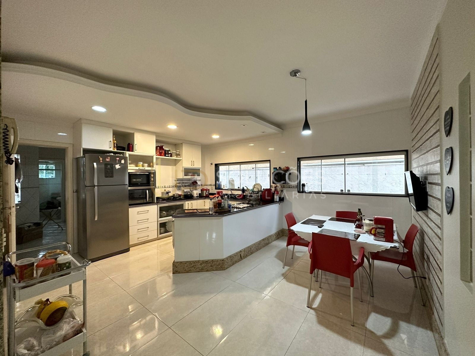 Casa de Condomínio à venda com 4 quartos, 390m² - Foto 33