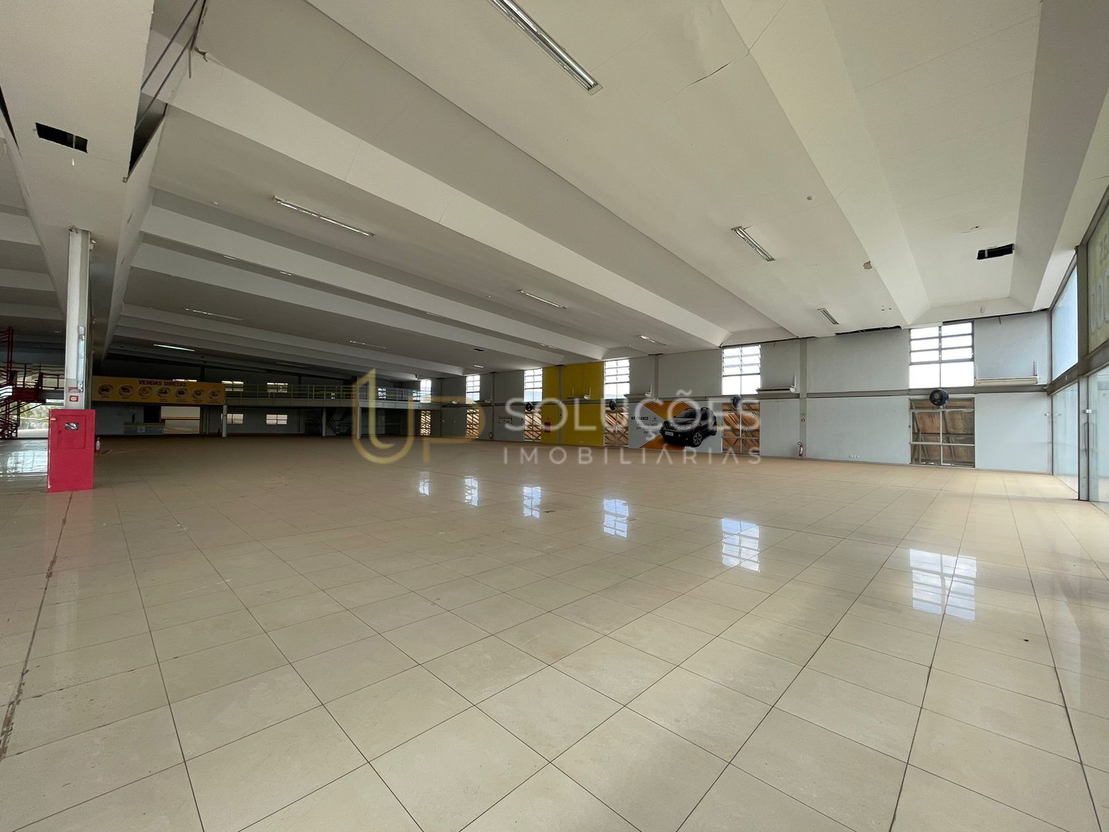 Loja-Salão, 12188 m² - Foto 4
