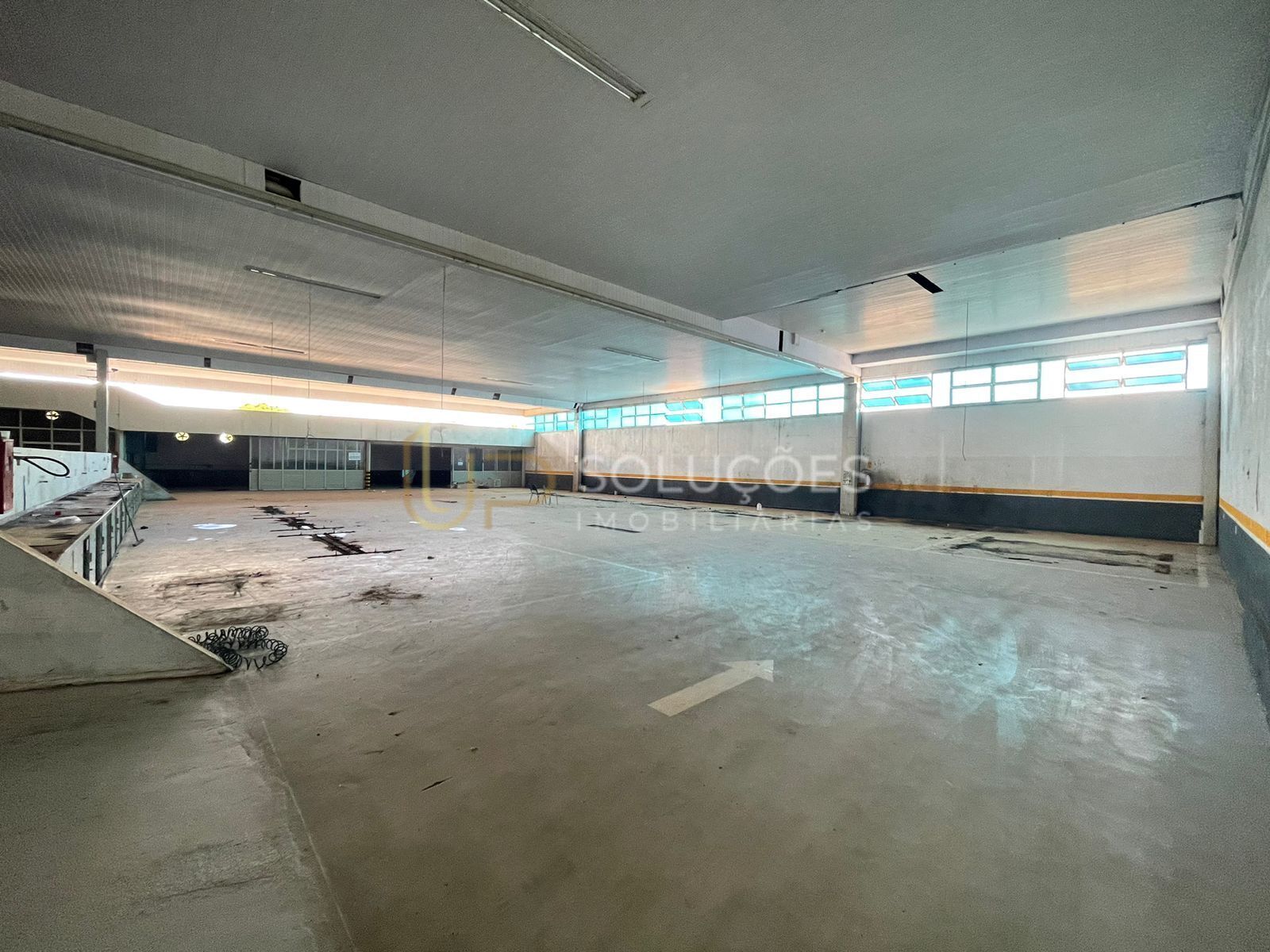 Loja-Salão, 12188 m² - Foto 17