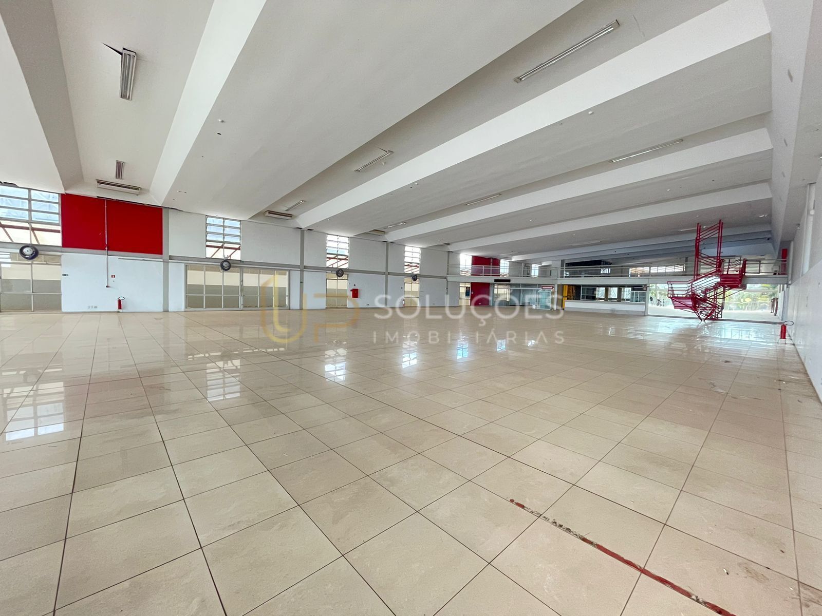 Loja-Salão, 12188 m² - Foto 2