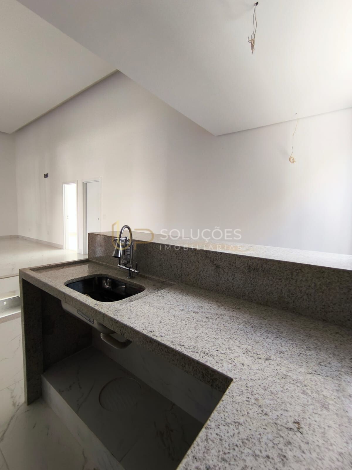 Casa, 2 quartos, 340 m² - Foto 13
