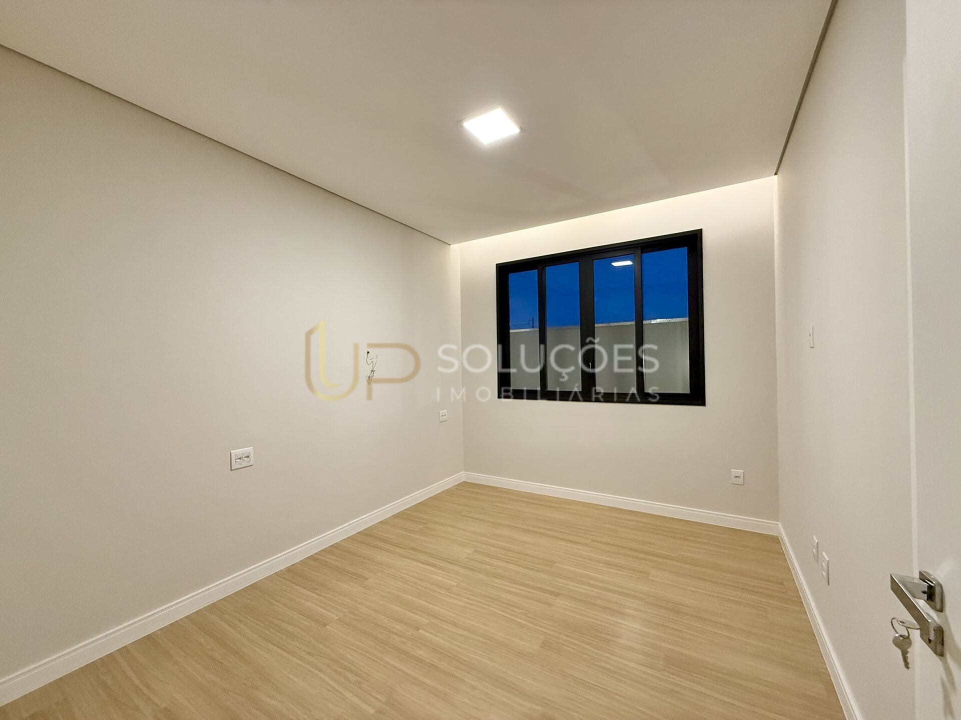 Casa de Condomínio à venda com 4 quartos, 247m² - Foto 19