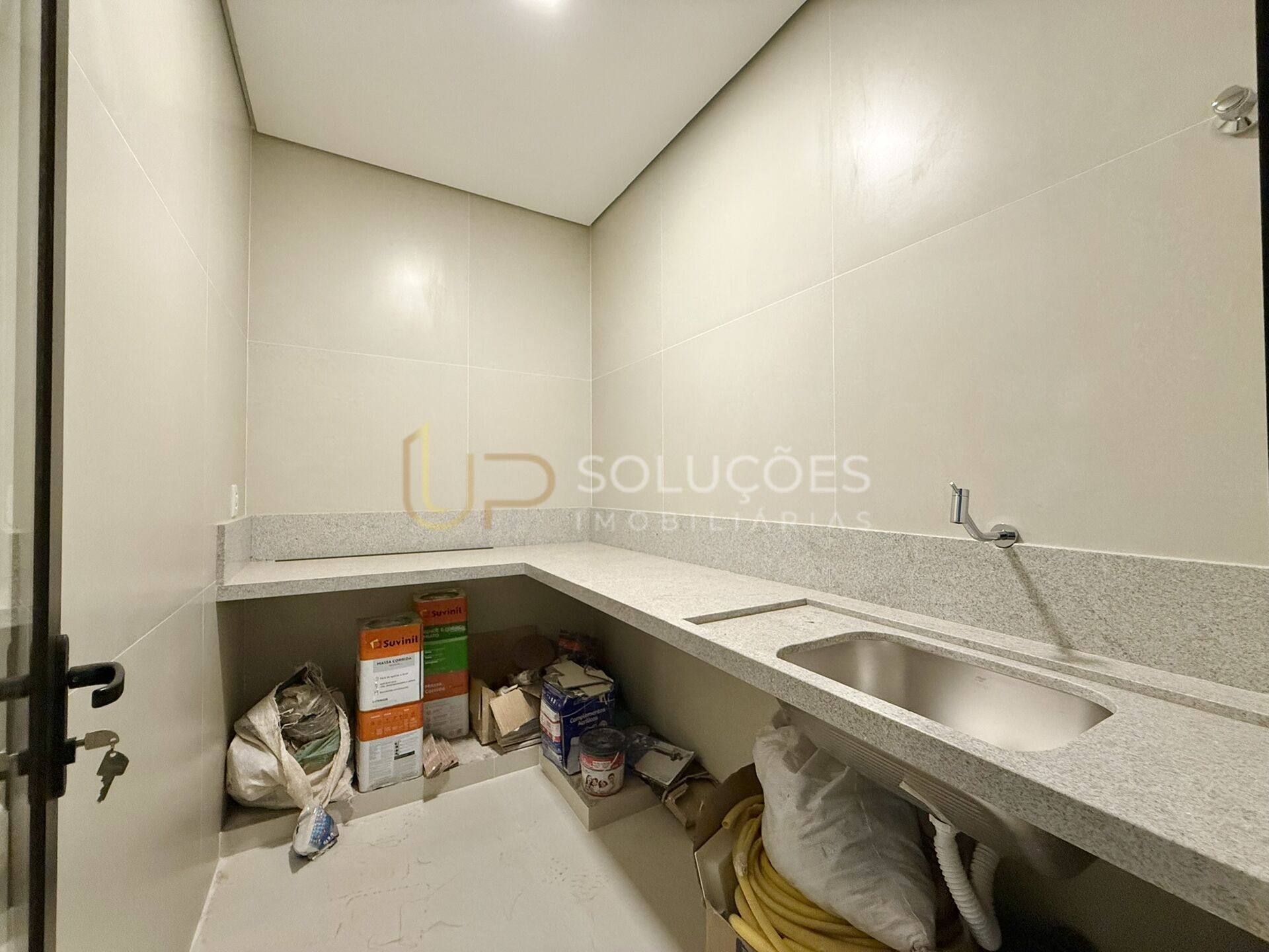Casa de Condomínio à venda com 4 quartos, 247m² - Foto 31