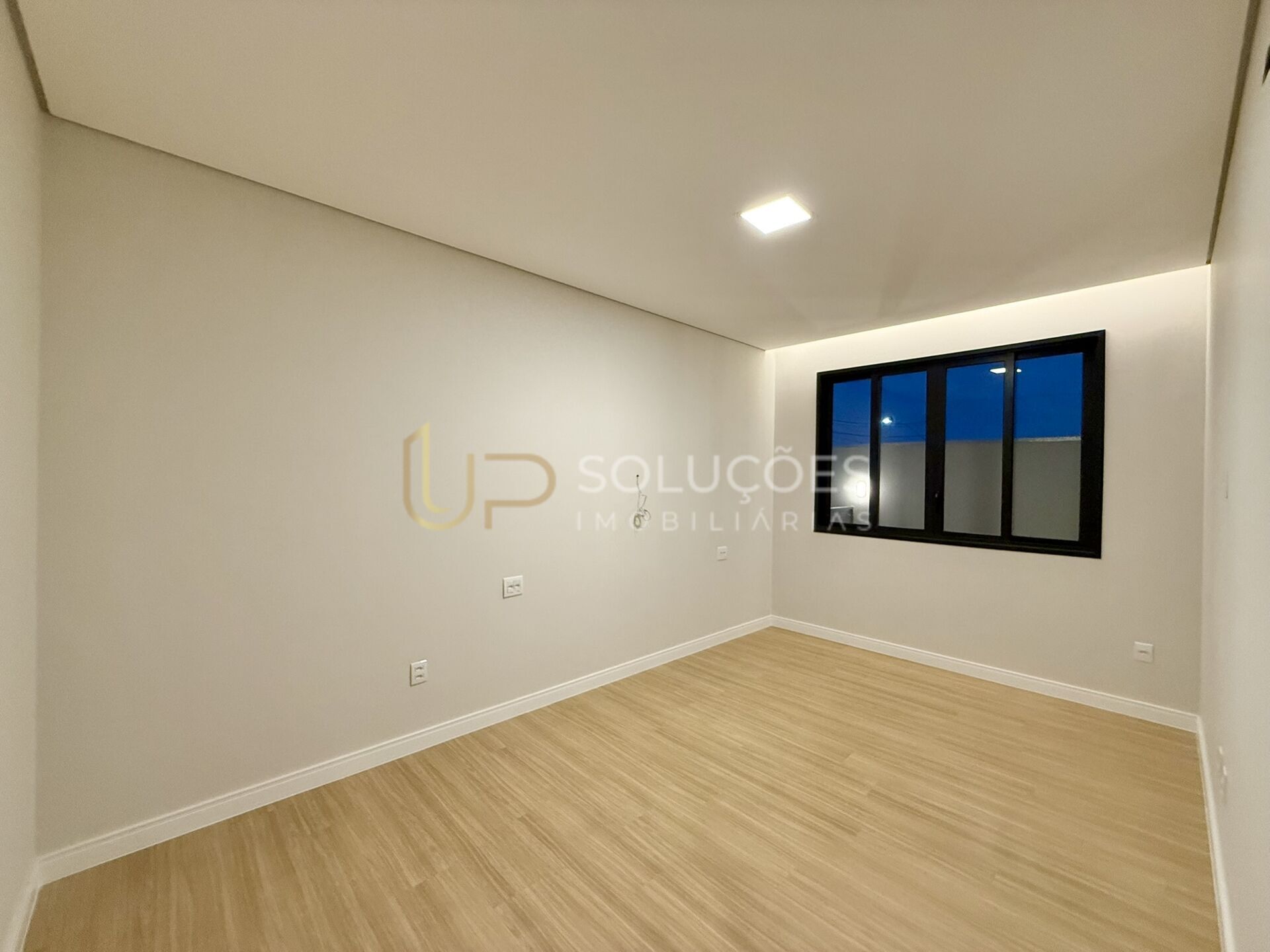 Casa de Condomínio à venda com 4 quartos, 247m² - Foto 18