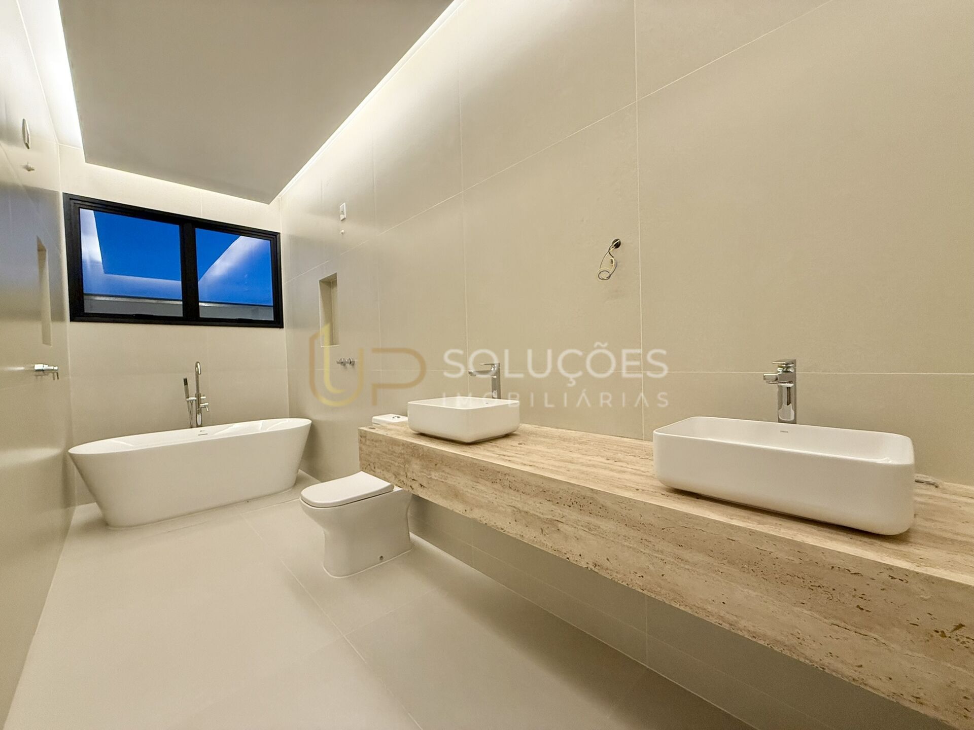 Casa de Condomínio à venda com 4 quartos, 247m² - Foto 22