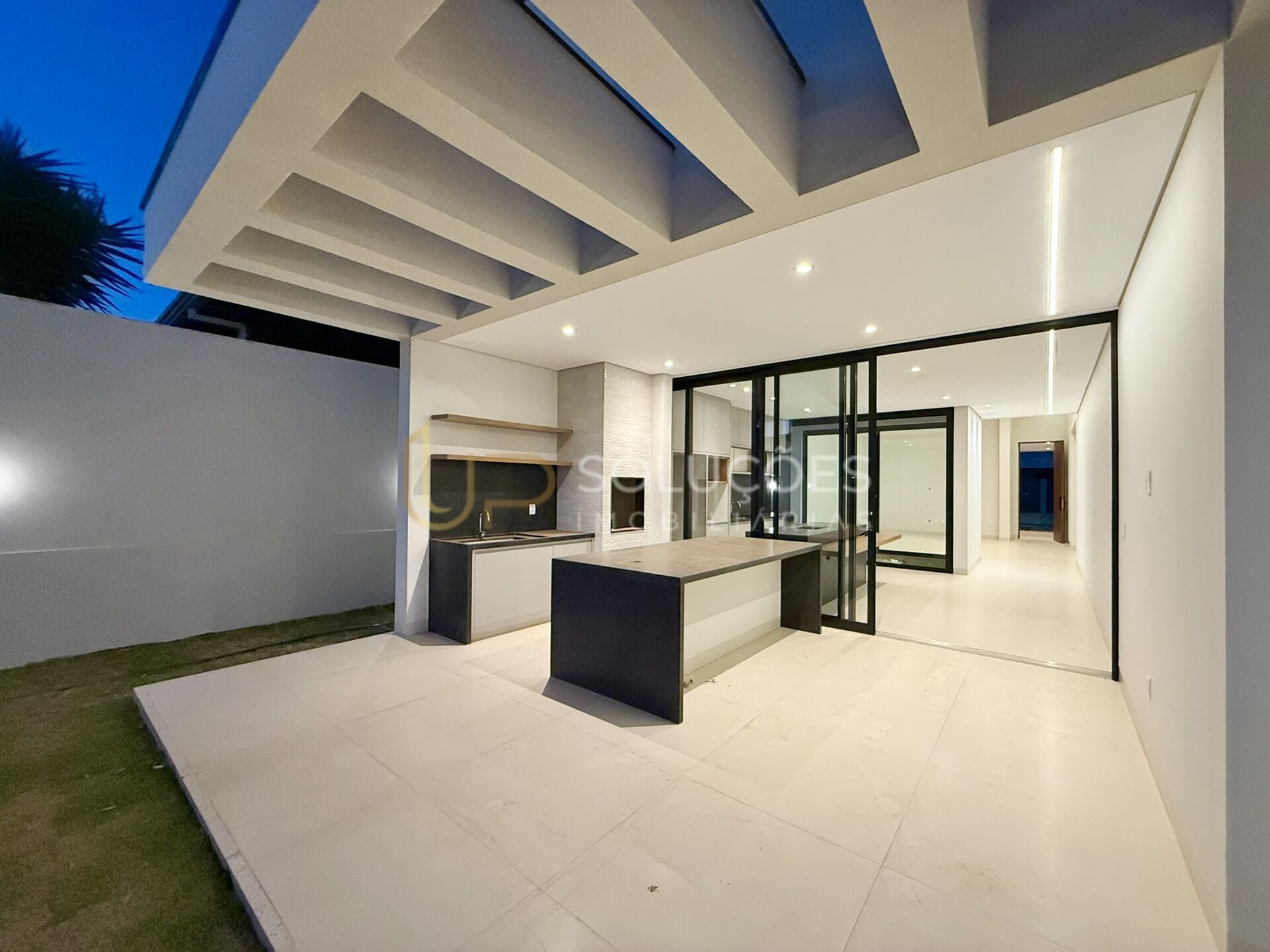 Casa de Condomínio à venda com 4 quartos, 247m² - Foto 29