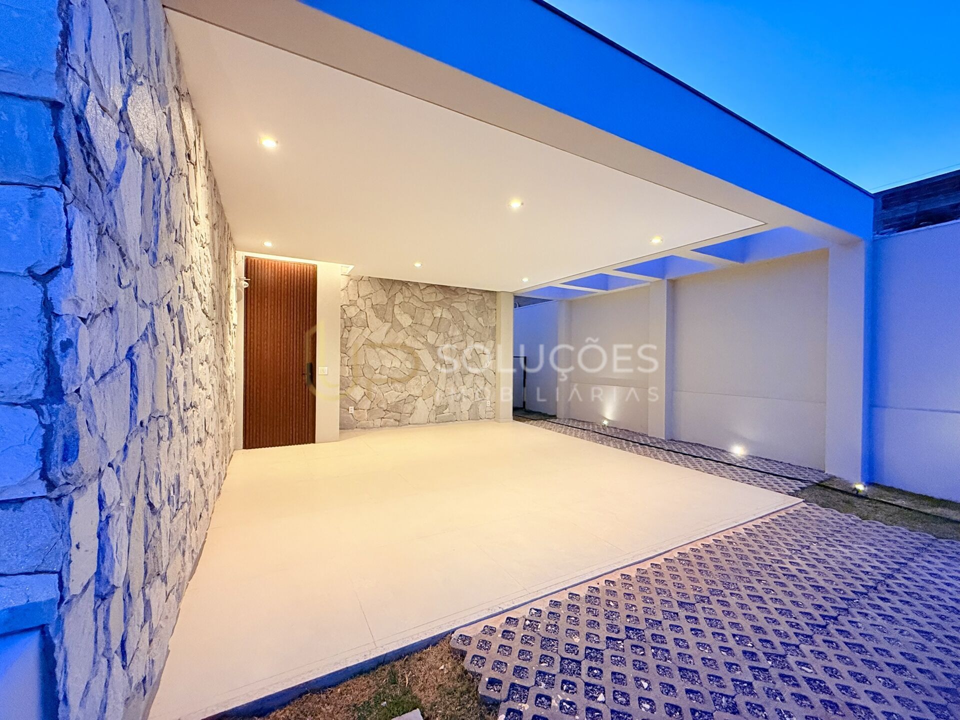 Casa de Condomínio à venda com 4 quartos, 247m² - Foto 6