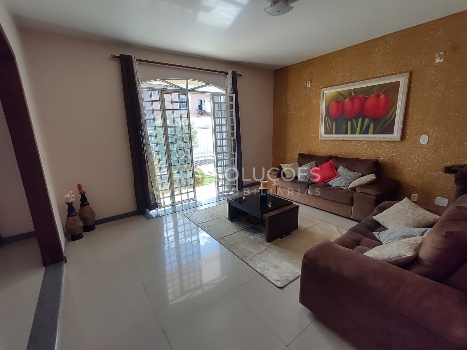 Sobrado, 4 quartos, 250 m² - Foto 1