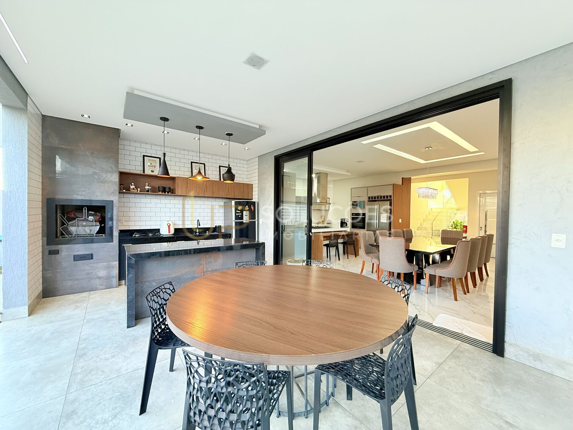 Sobrado à venda com 4 quartos, 337m² - Foto 33