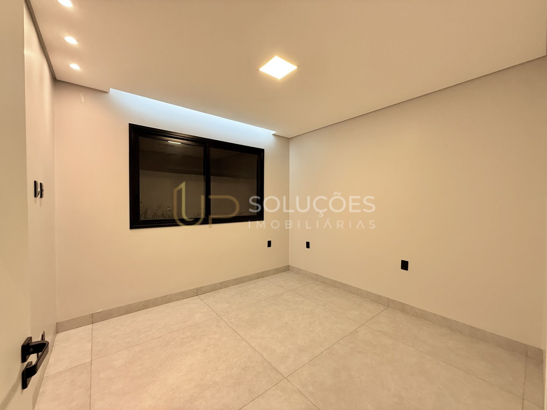 Casa de Condomínio à venda com 4 quartos, 250m² - Foto 37
