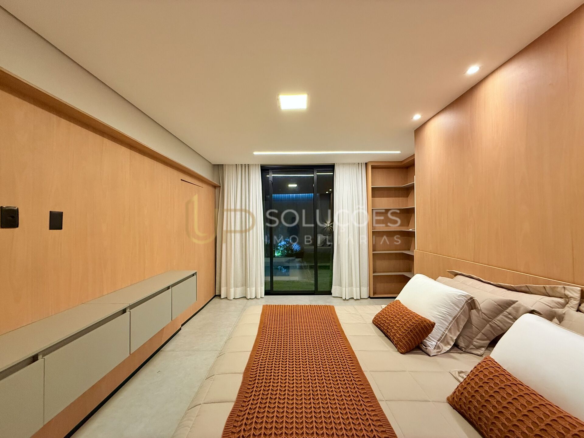 Casa de Condomínio à venda com 4 quartos, 250m² - Foto 21