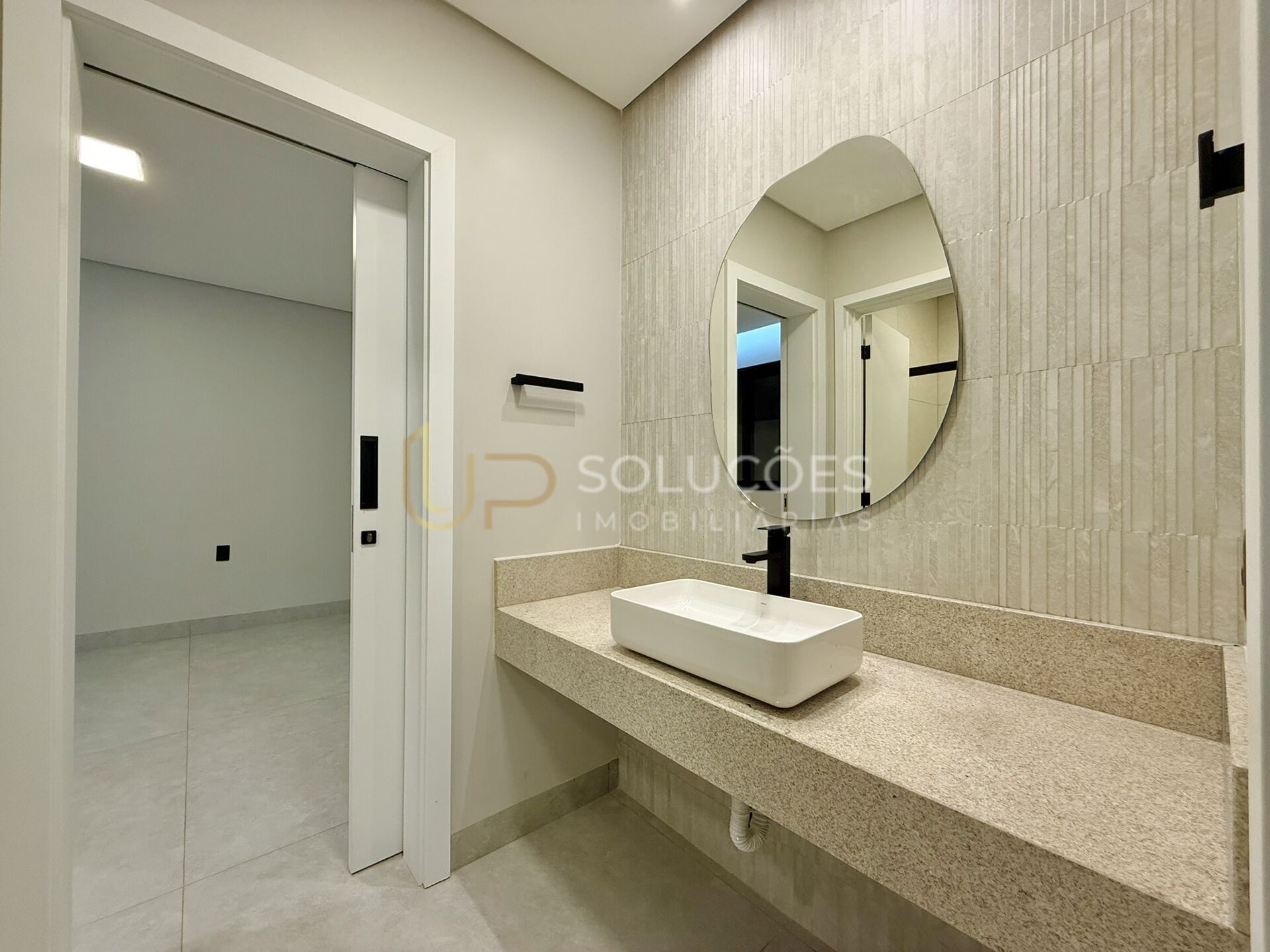 Casa de Condomínio à venda com 4 quartos, 250m² - Foto 30