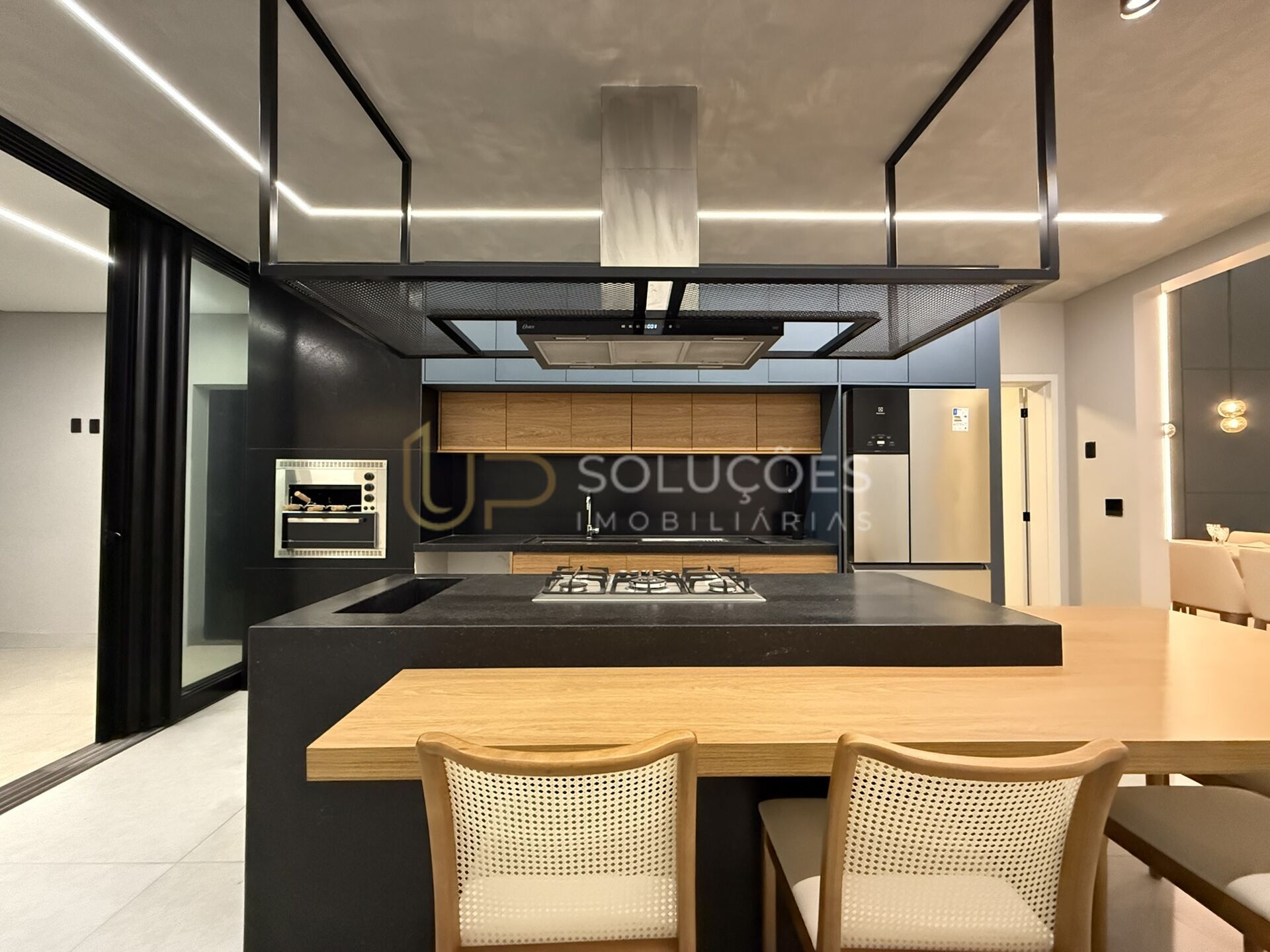 Casa de Condomínio à venda com 4 quartos, 250m² - Foto 16