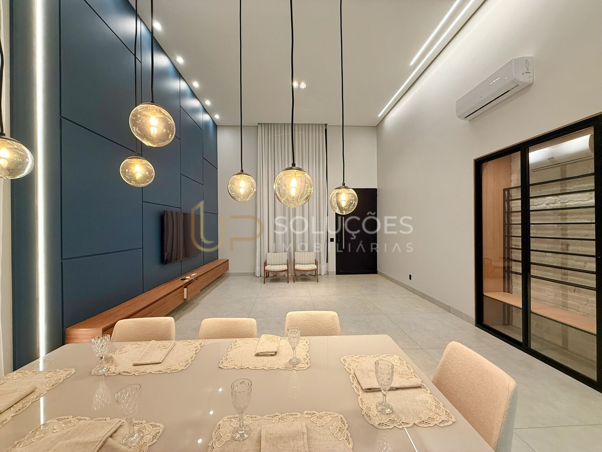 Casa de Condomínio à venda com 4 quartos, 250m² - Foto 8