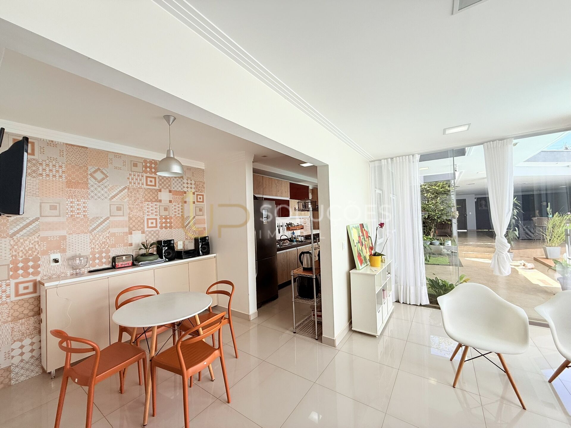 Casa, 3 quartos, 252 m² - Foto 8