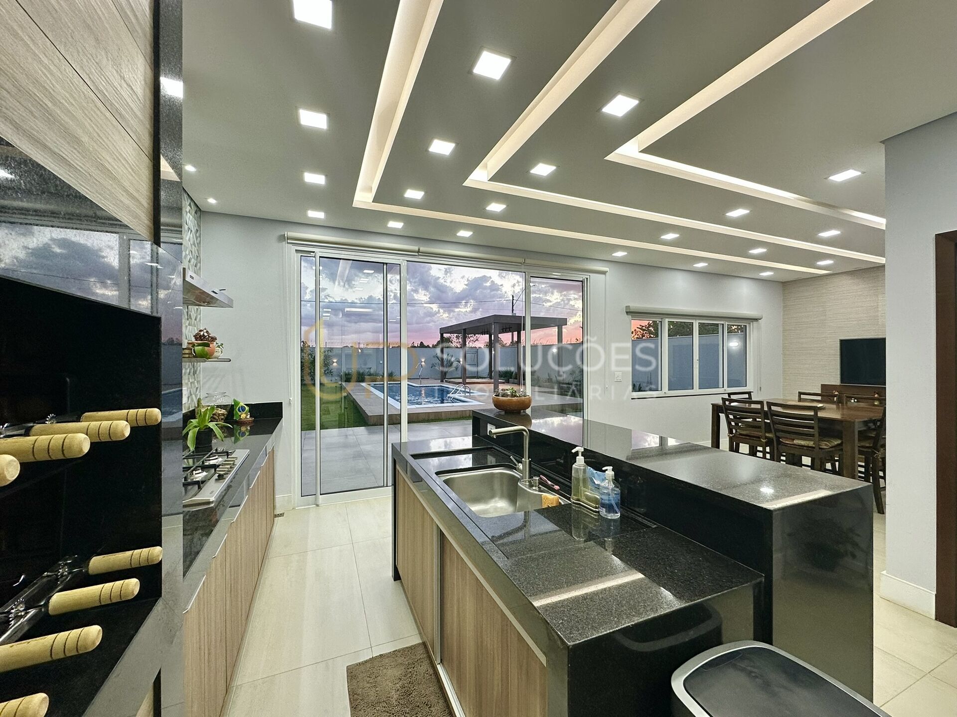 Casa, 4 quartos, 336 m² - Foto 4