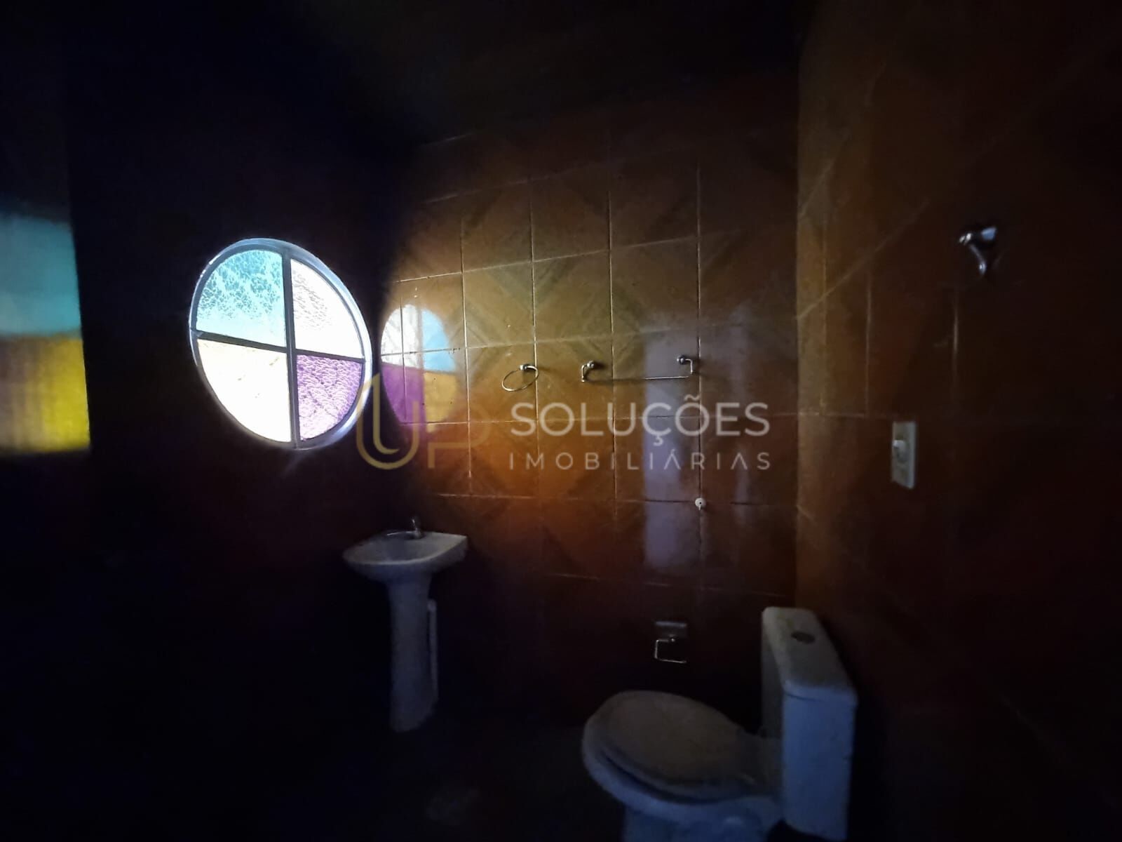 Casa de Condomínio para alugar com 3 quartos, 180m² - Foto 4
