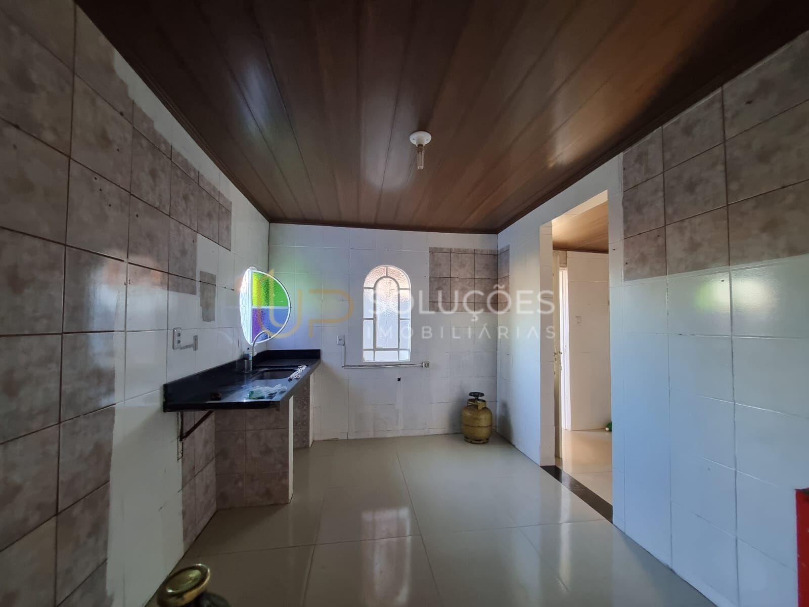 Casa de Condomínio para alugar com 3 quartos, 180m² - Foto 12