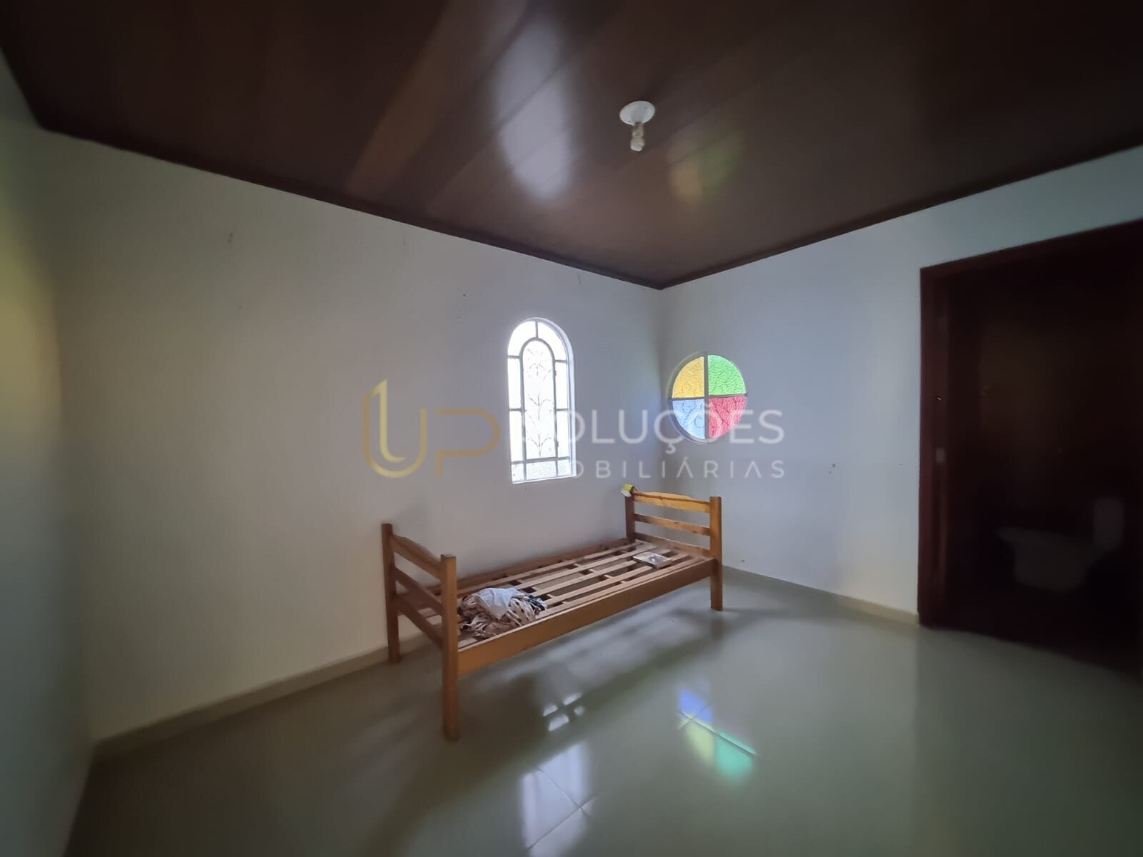 Casa de Condomínio para alugar com 3 quartos, 180m² - Foto 3