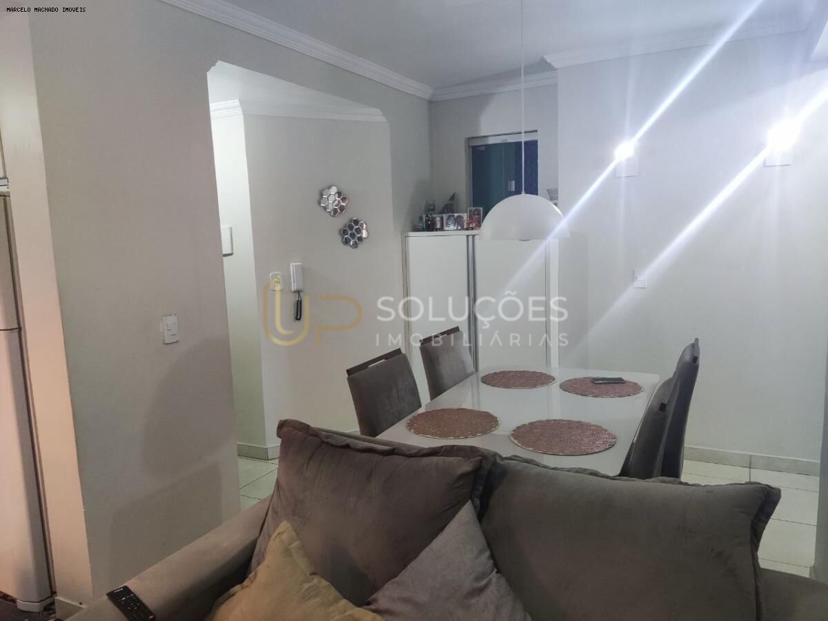Apartamento à venda com 2 quartos, 45m² - Foto 4
