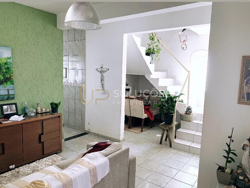 Sobrado, 4 quartos, 182 m² - Foto 2