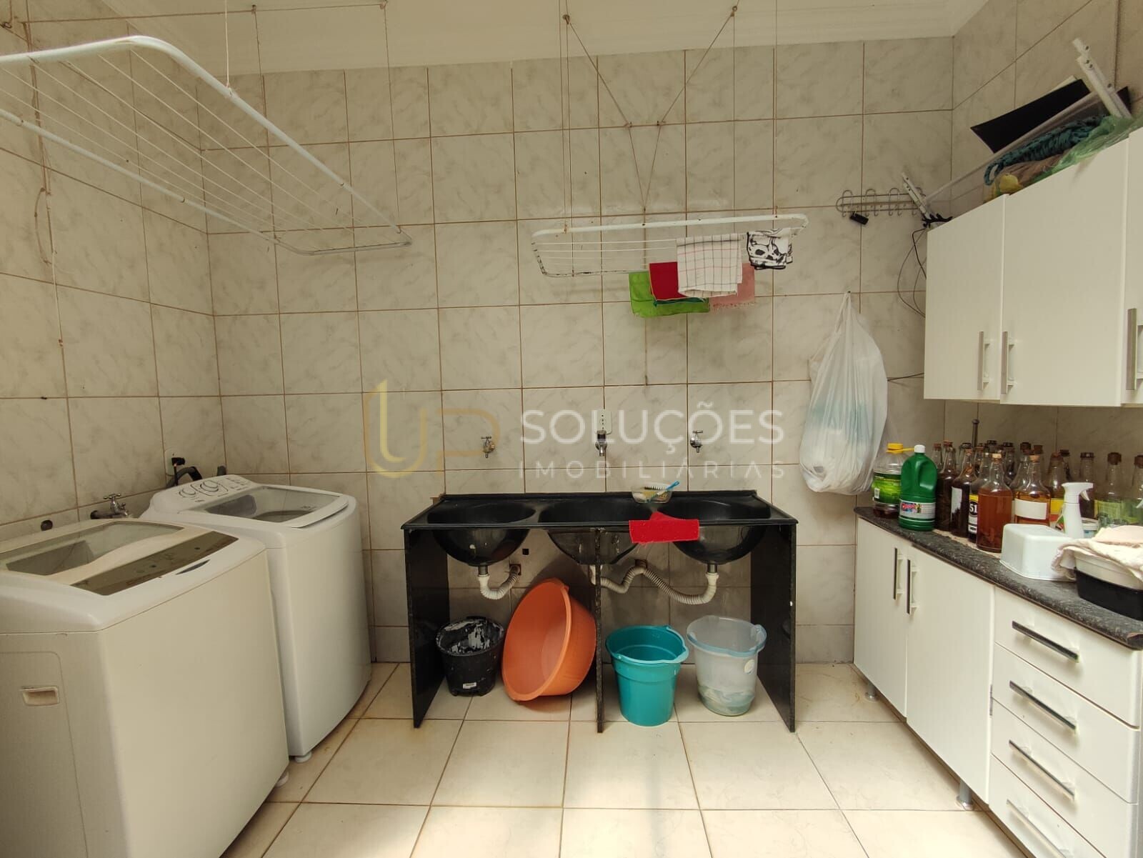 Casa de Condomínio à venda com 4 quartos, 240m² - Foto 12