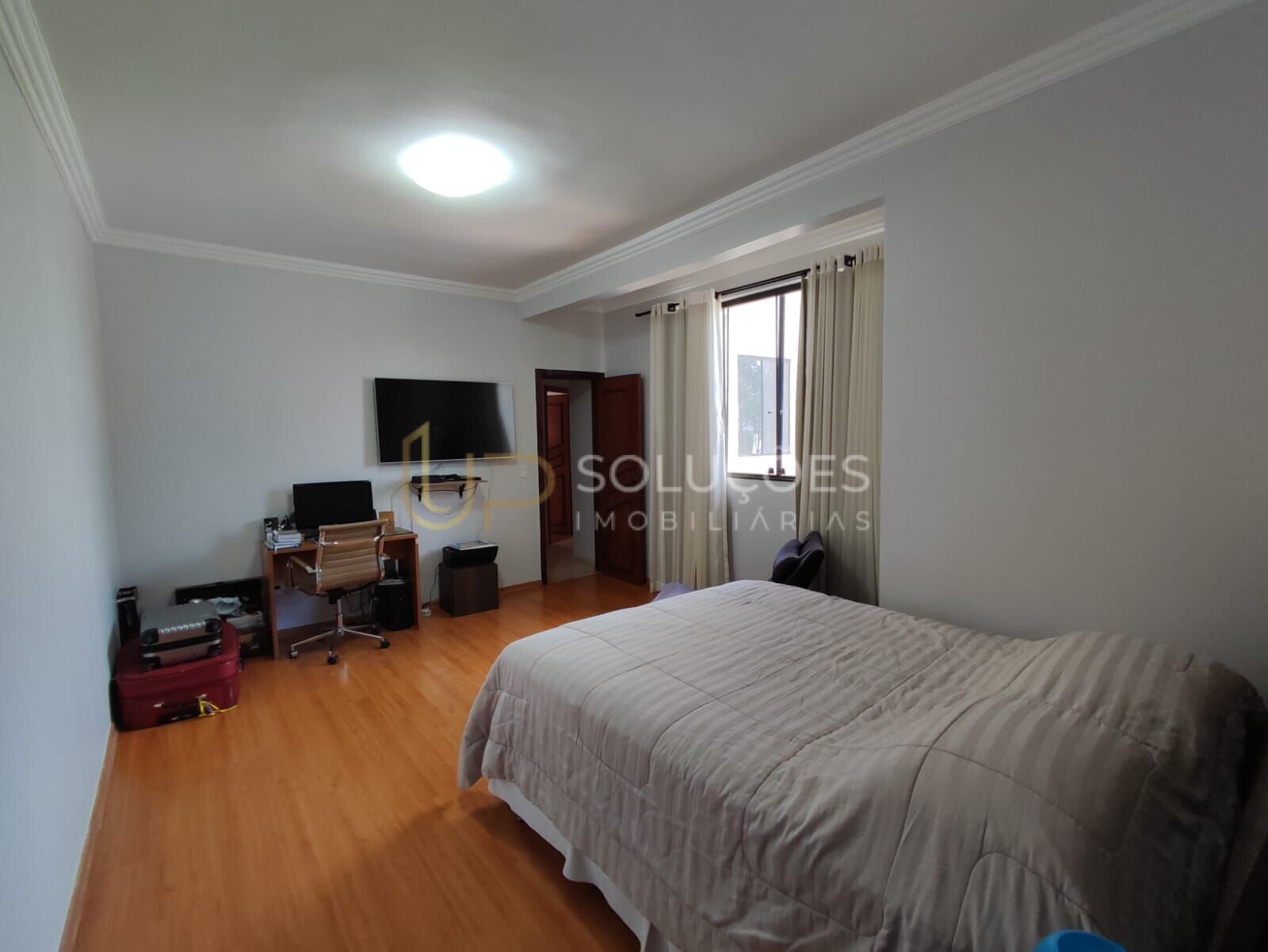 Casa de Condomínio à venda com 4 quartos, 240m² - Foto 28