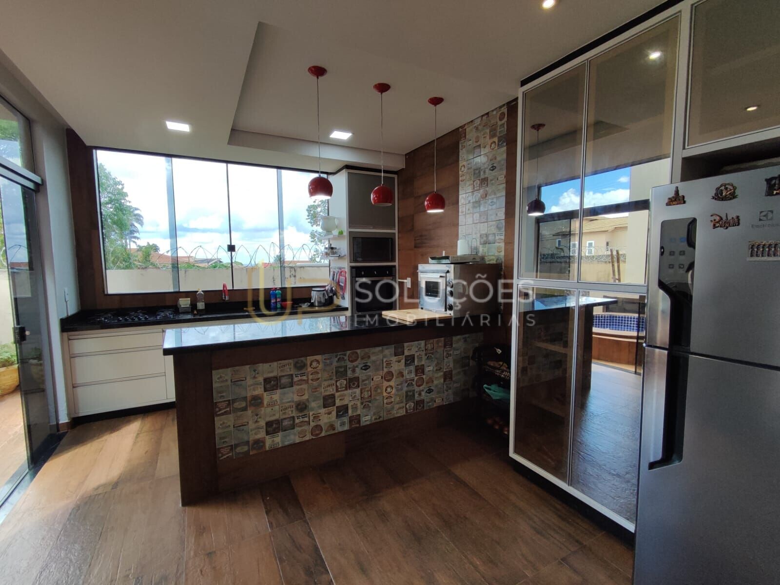 Casa de Condomínio à venda com 4 quartos, 240m² - Foto 13